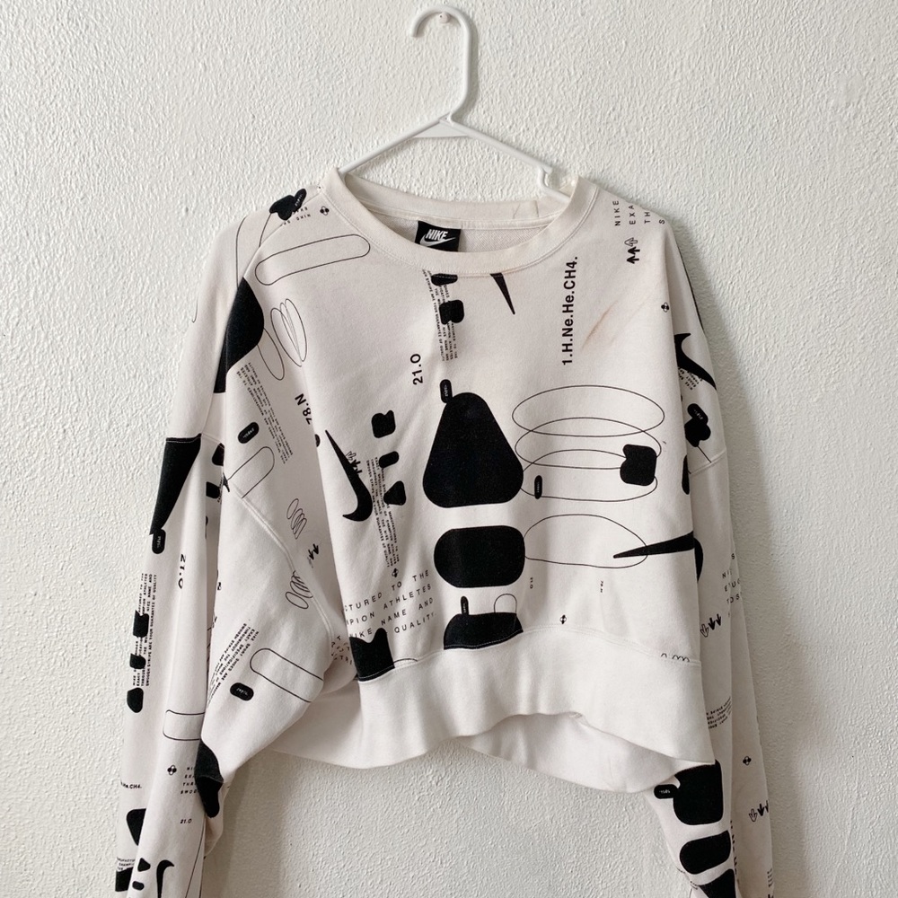 Nike cropped hoodie black and white